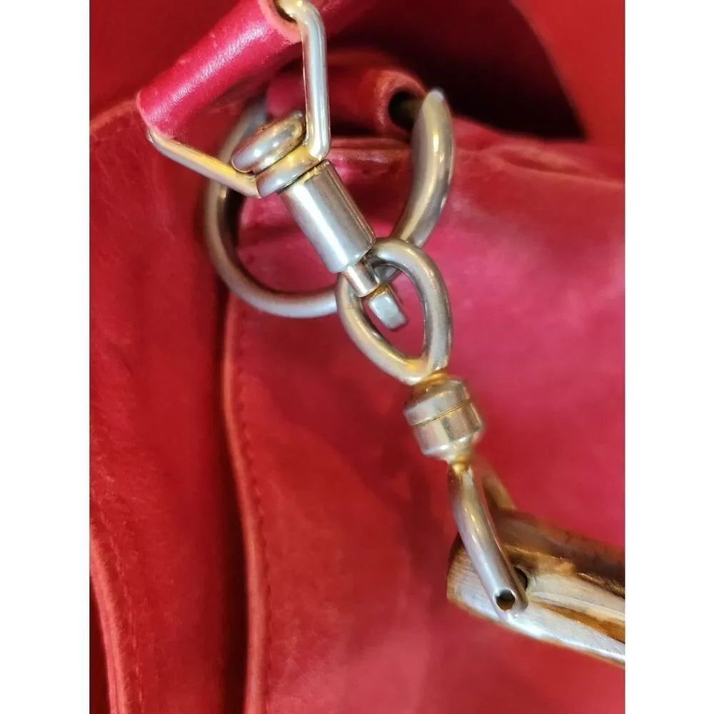 Gucci Red Leather Shoulder Bag with Bamboo Handle And Wallet
